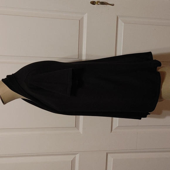 🐛 August Silk Sweater - Picture 3 of 9